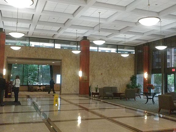 Lobby, concierge desk 