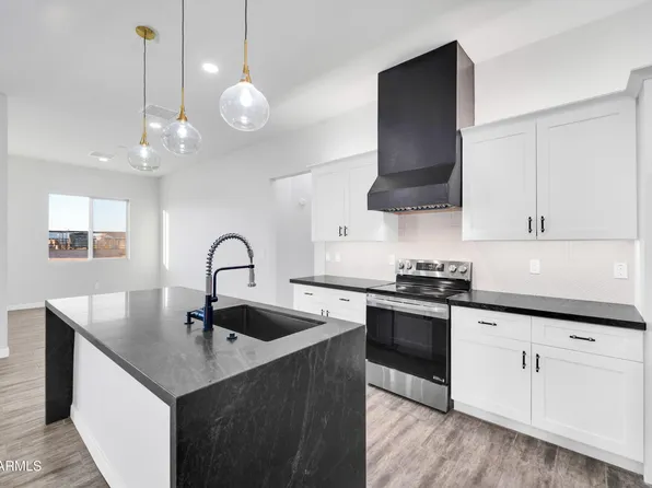 22548 W HUNTINGTON Drive, Buckeye, AZ 85326