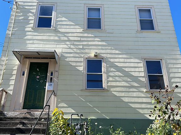 Front of 14 Zone St