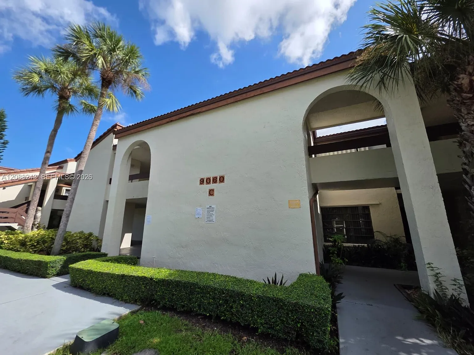 Kenland Bend South Condo — Photo 3