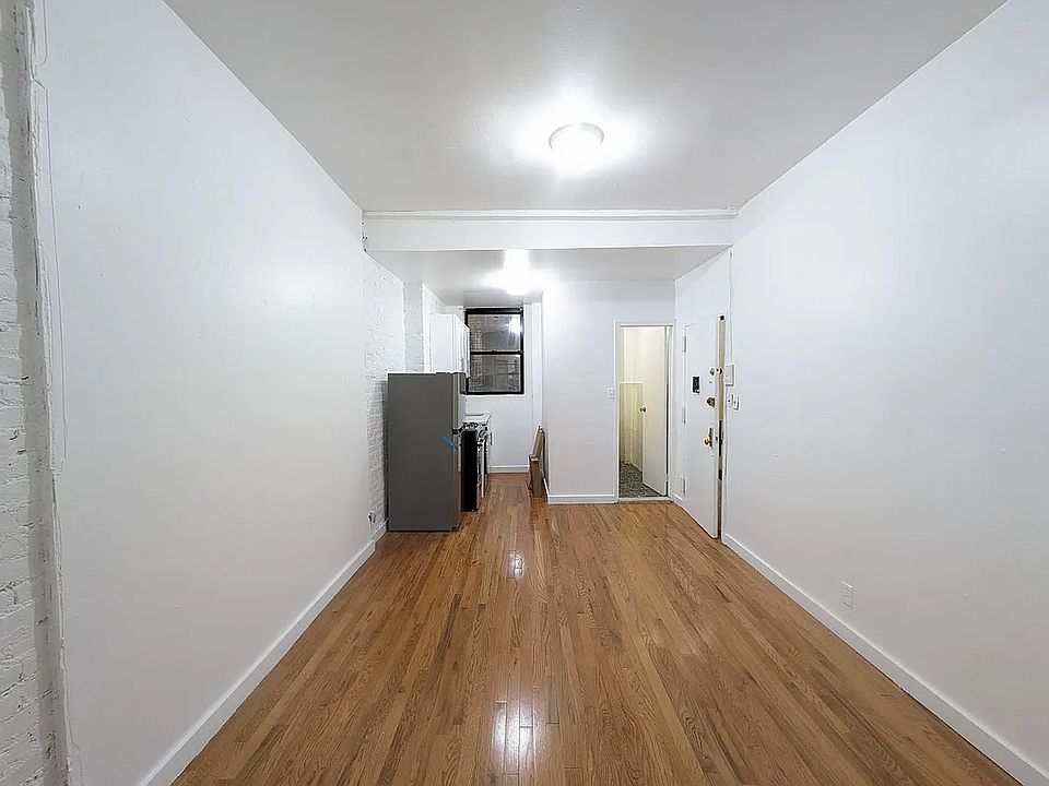 1st image of 1727 2nd Ave APT 2RN