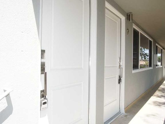 4th image of 12715 Lakewood Blvd APT 2