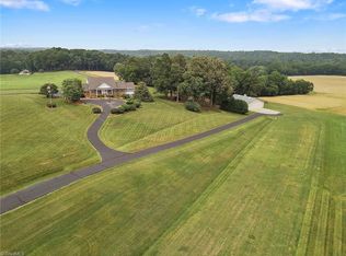 317 Marchmont Dr, Advance, NC 27006