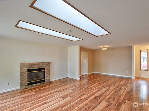 5th image of 6054 61st Avenue SE
