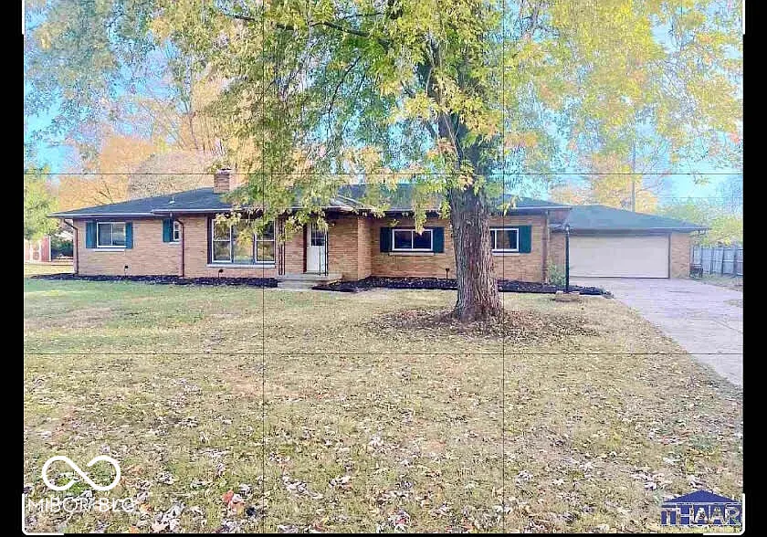 1015 Elizabeth Ln photo 1