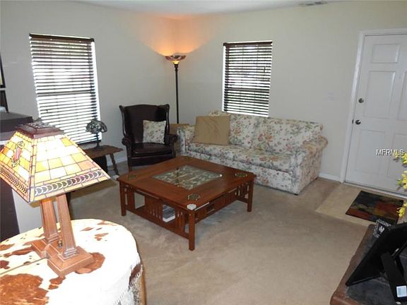 3rd image of 7801 N Woodlynne Ave