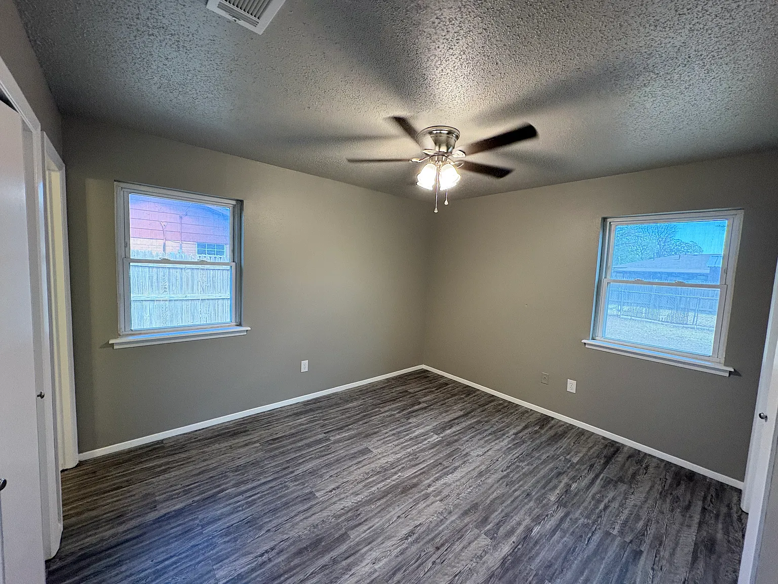 3 bed, 1152 sqft, $1,600 — Photo 4