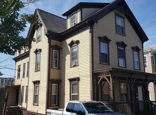 127 Austin St, Worcester, MA 01609