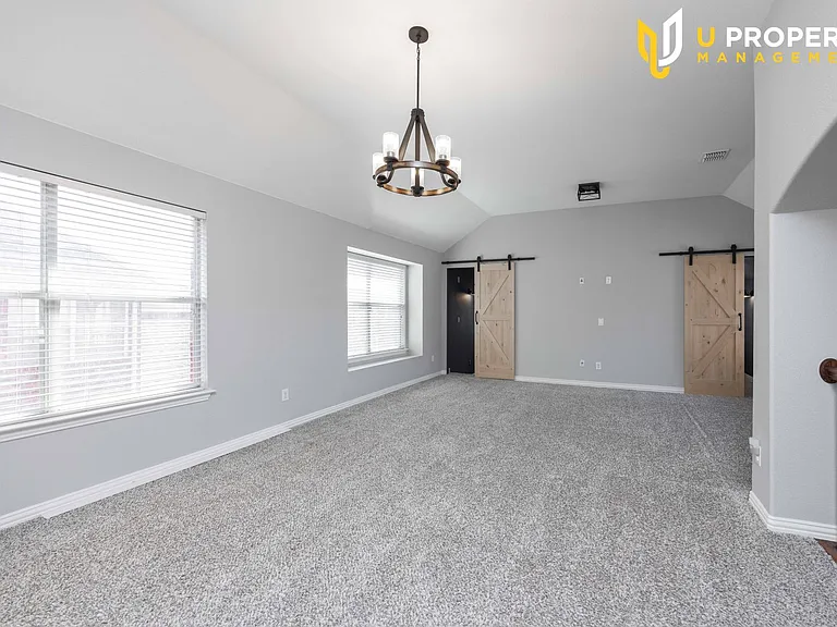 1687 Sandstone Dr — Photo 45