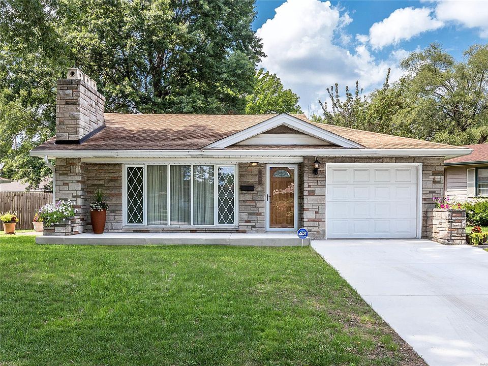 1st image of 1603 Lindell Blvd