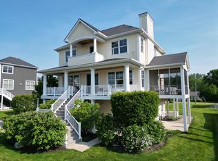 7250 Lakeview Ave, South Haven, MI 49090