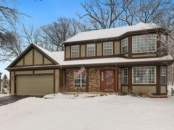 2nd image of 667 White Oak Ln
