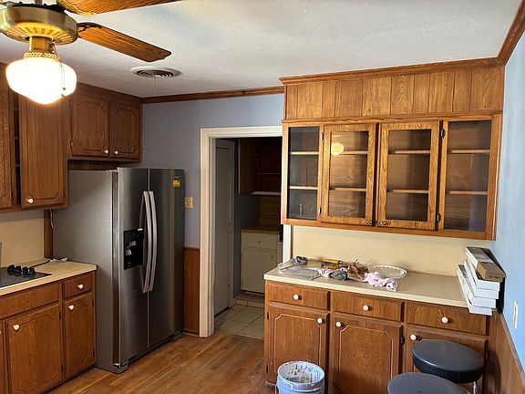 5th image of 3157 S 20th St