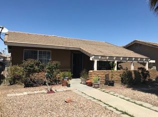 2860 W Devonshire Ave, Hemet, CA 92545