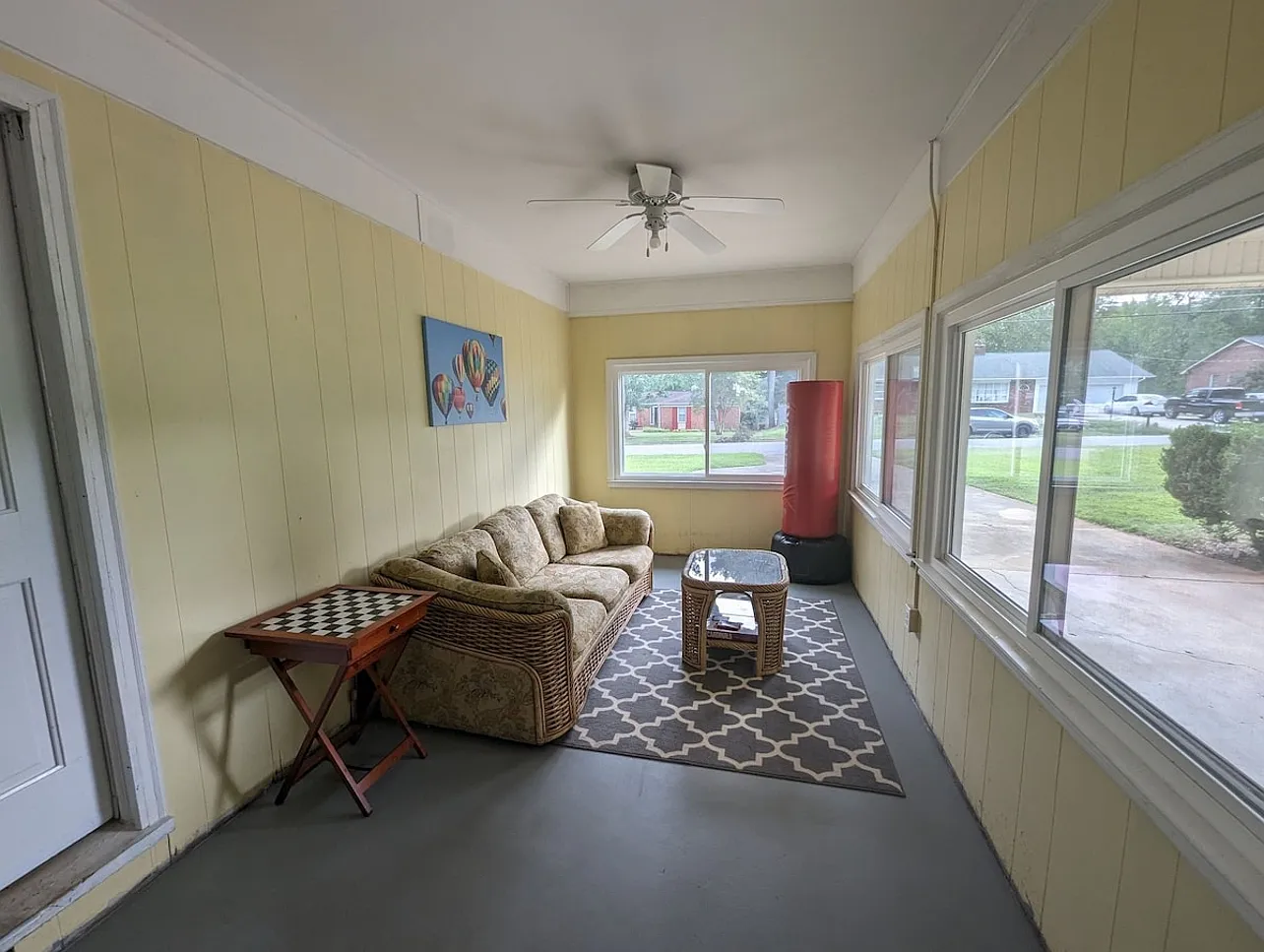 3 bed, $3,600 — Photo 3