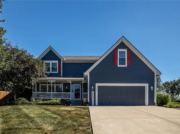 1503 Horseshoe Dr, Raymore, MO 64083