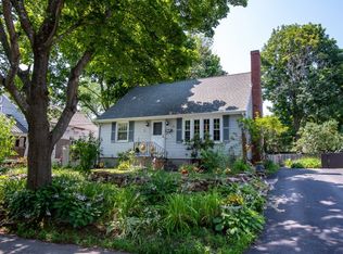 26 Trinity Ave, Worcester, MA 01605