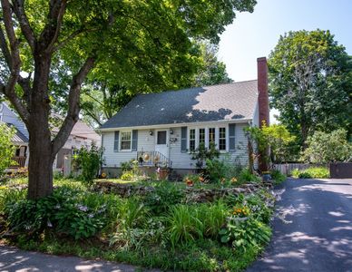 26 Trinity Ave, Worcester, MA, 01605