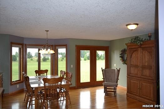4th image of 9063 Pierce Dr