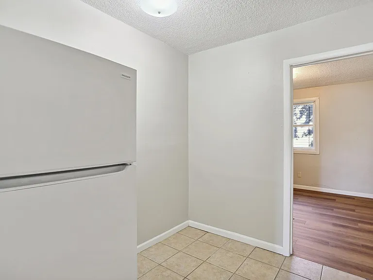 2206 Dale Dr #4 — Photo 8
