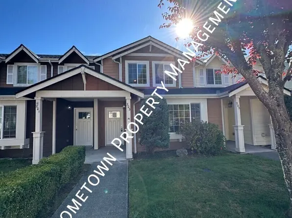 203 Mashell Ave S, Eatonville, WA 98328