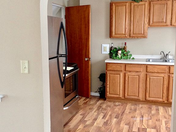 2nd image of 1815 Rist Ave