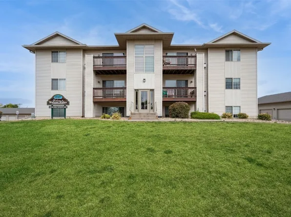 3060 Wilson Ave SW APT 8, Cedar Rapids, IA 52404