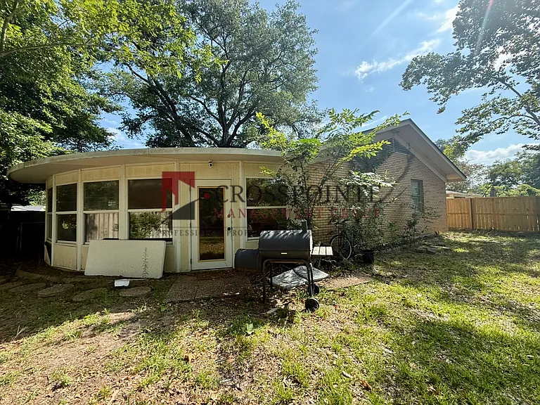 2741 Amy Ln — Photo 28