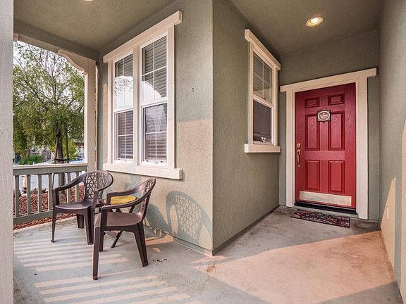 4th image of 12 Pelican Dr