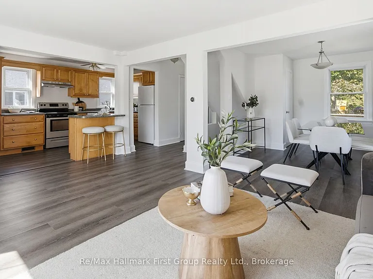 573 Sinclair St — Photo 9