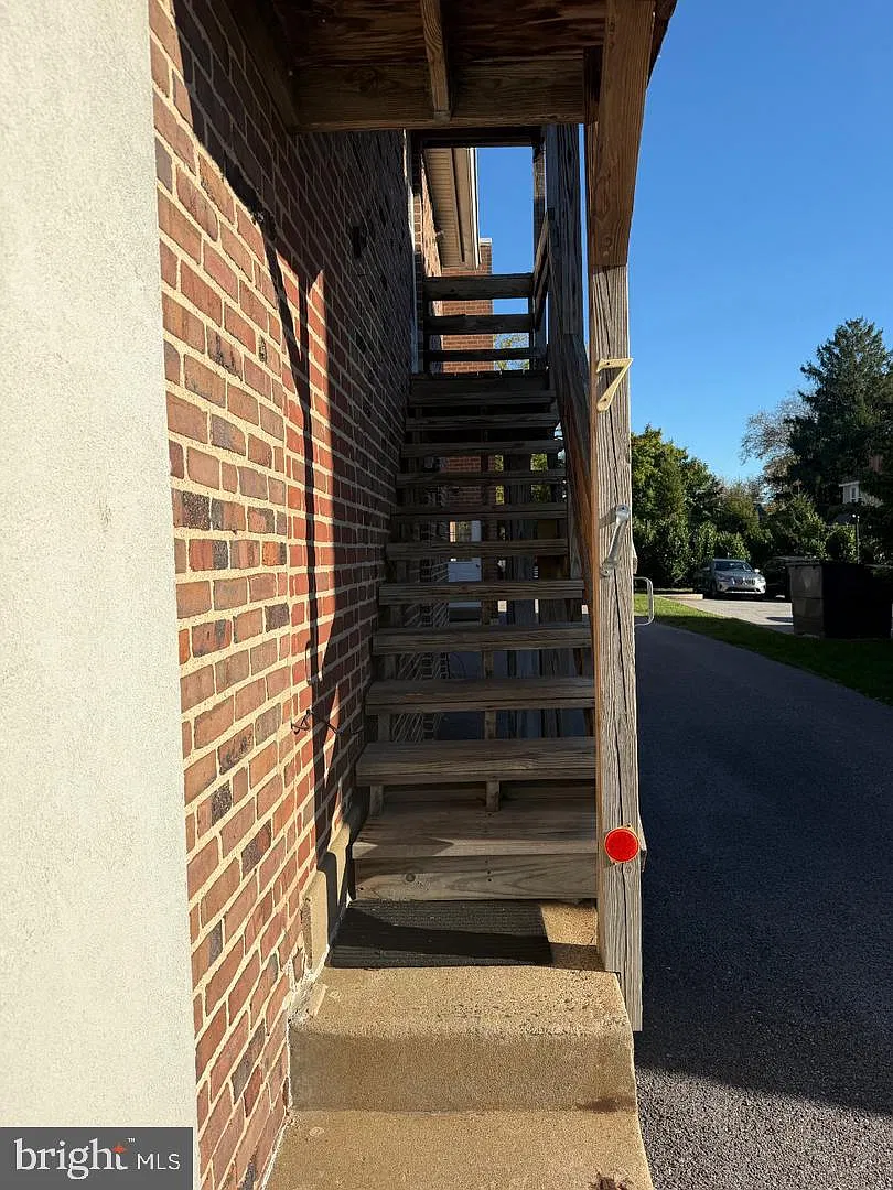 1 bed, 1.0 bath, 550 sqft, $1,400 — Photo 3