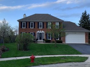 13 White Chapel Ct, Algonquin, IL 60102