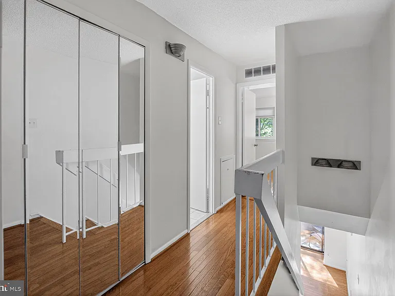 3030 Gentain Ct NE — Photo 6