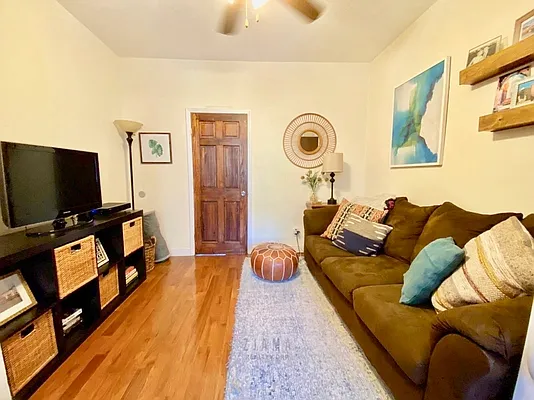 Rented by Loyal Realty NY Corp | media 10