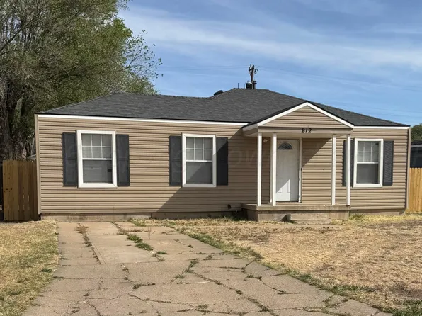 812 NE 2nd St, Dumas, TX 79029