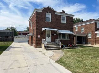 2442 S 6th Ave, North Riverside, IL 60546