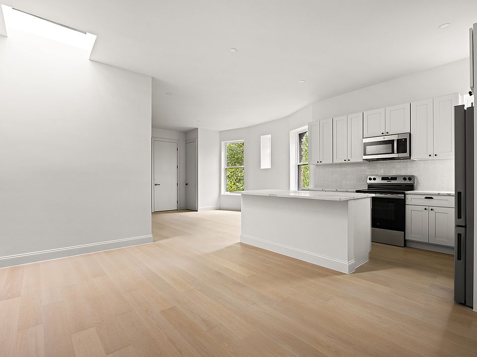 1st image of 363 6th Ave #4