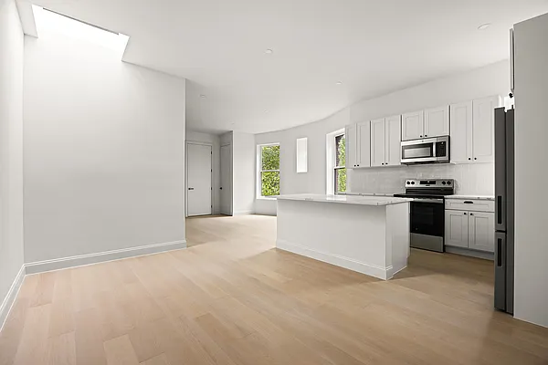 Kitchen, photo 1