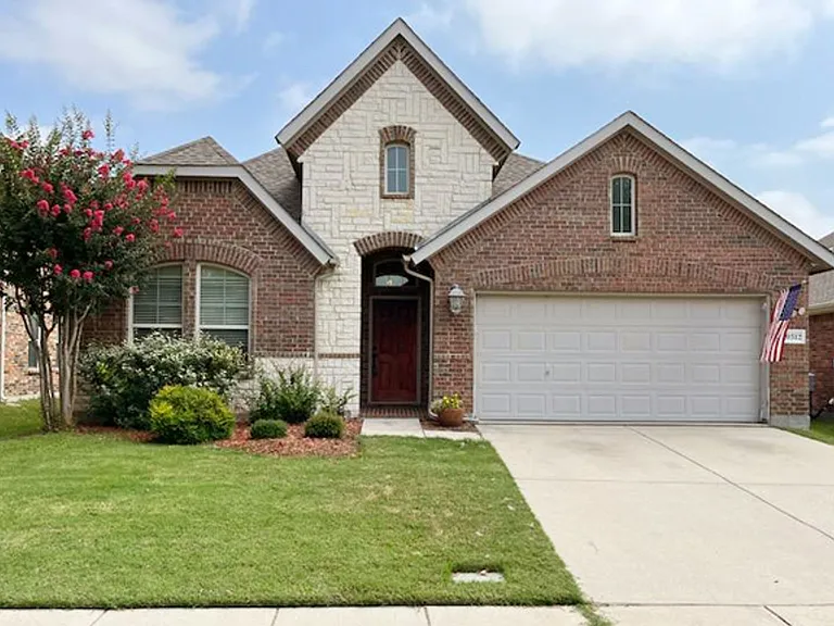 10312 Colfax Dr — Photo 2