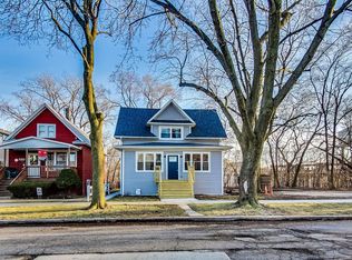 5327 W Argyle St, Chicago, IL 60630