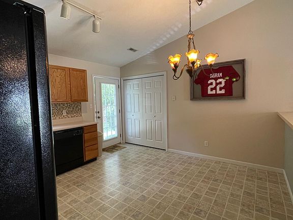 3rd image of 1817 Tillery Square Ln