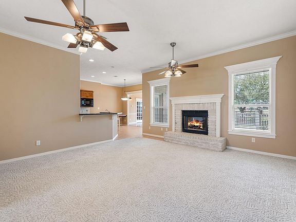 5th image of 3556 Riata Ct