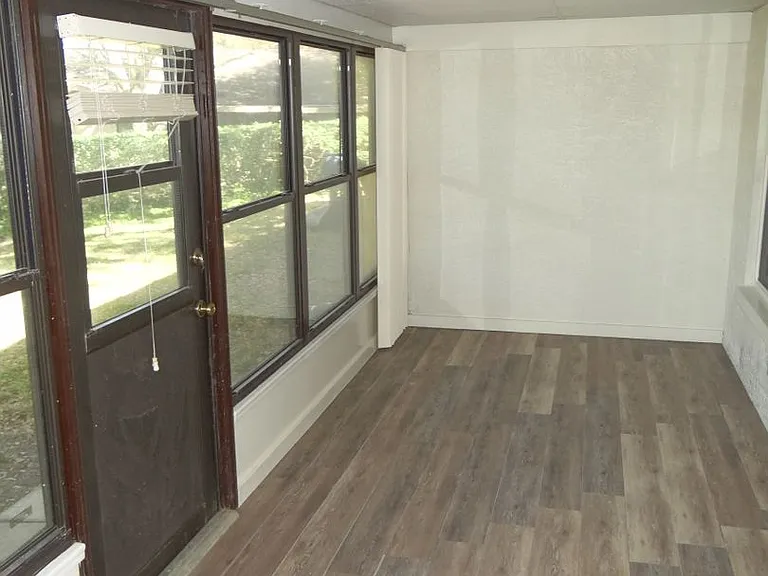 1116 Castlemay Cir — Photo 13