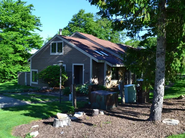 1505 Oliver Way, Hidden Valley, PA 15502
