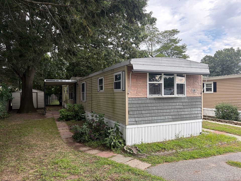 1st image of 1760 Westover Rd #18