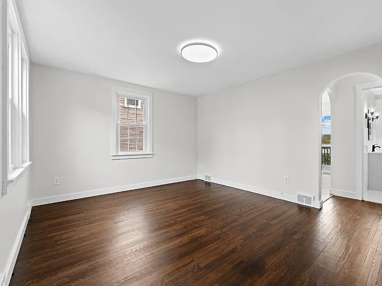 800 Market St — Photo 10
