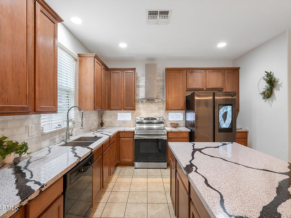 1st image of 7332 S 48TH Glen