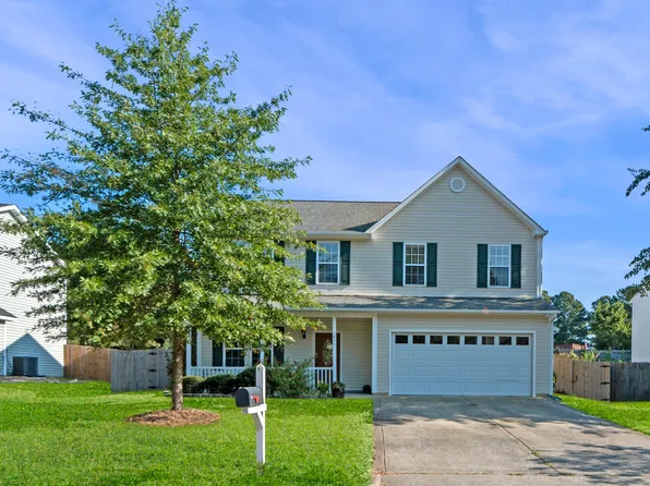 1643 Southcross St, Fuquay Varina, NC 27526