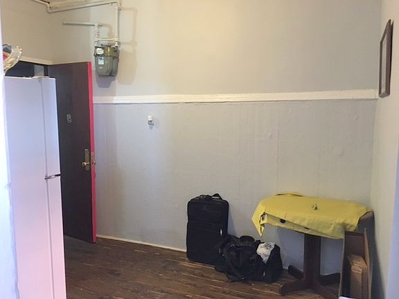 2nd image of 178 Mulberry St APT 23