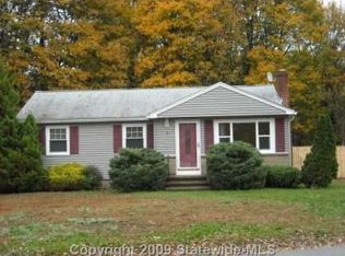 4 Mellon Rd, Warwick, RI 02889